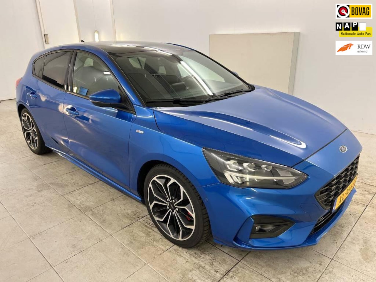 Ford Focus - 1.5 EcoBoost ST 150PK Line Business+pano-dak+adaptive-cruise+navi+camera+18"lmv+stuur&stoe - AutoWereld.nl