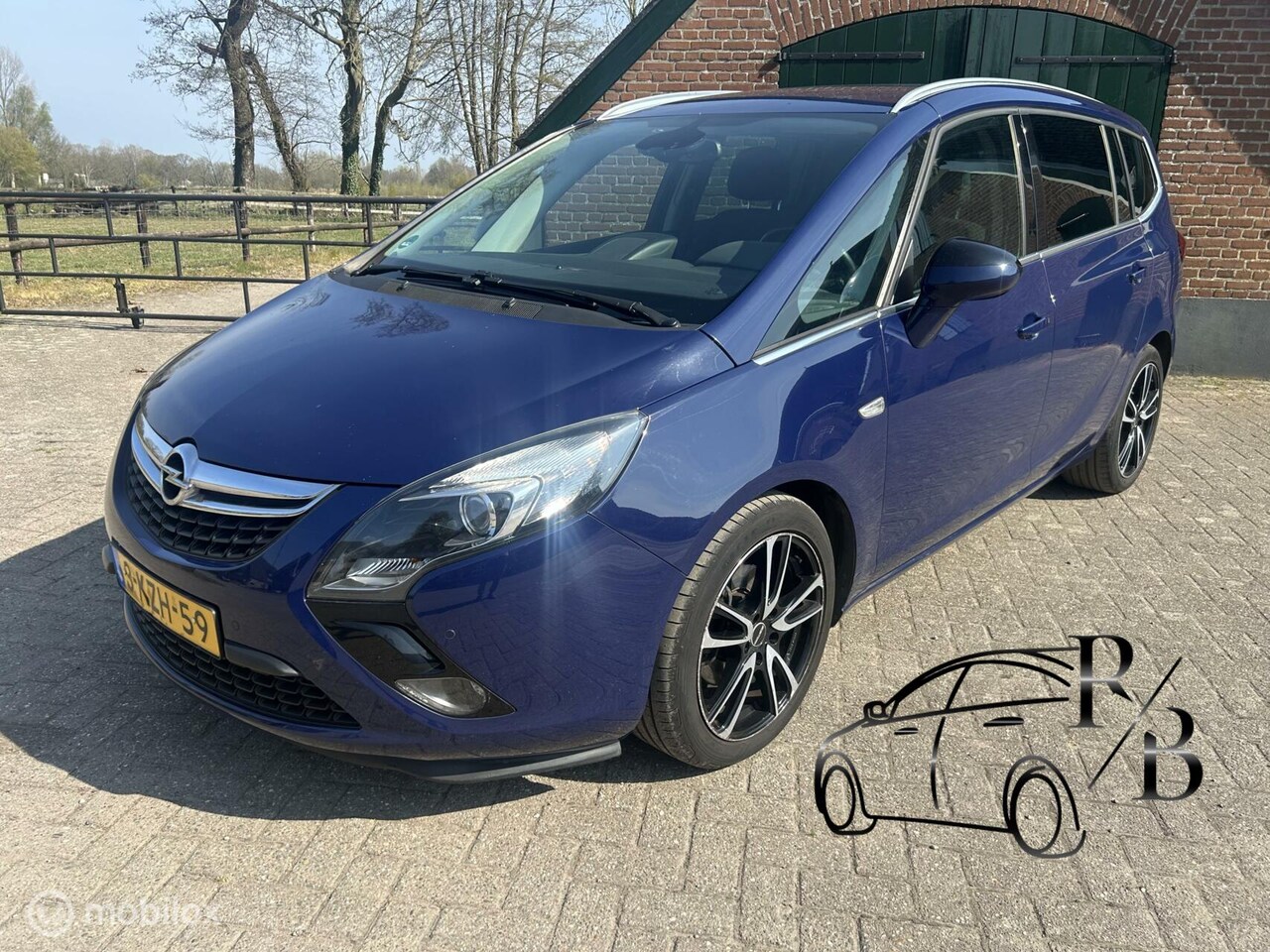 Opel Zafira Tourer - 1.4 Design Edition NIEUW MODEL AIRCO/NAVI/PARK SENS/TREKHAAK - AutoWereld.nl