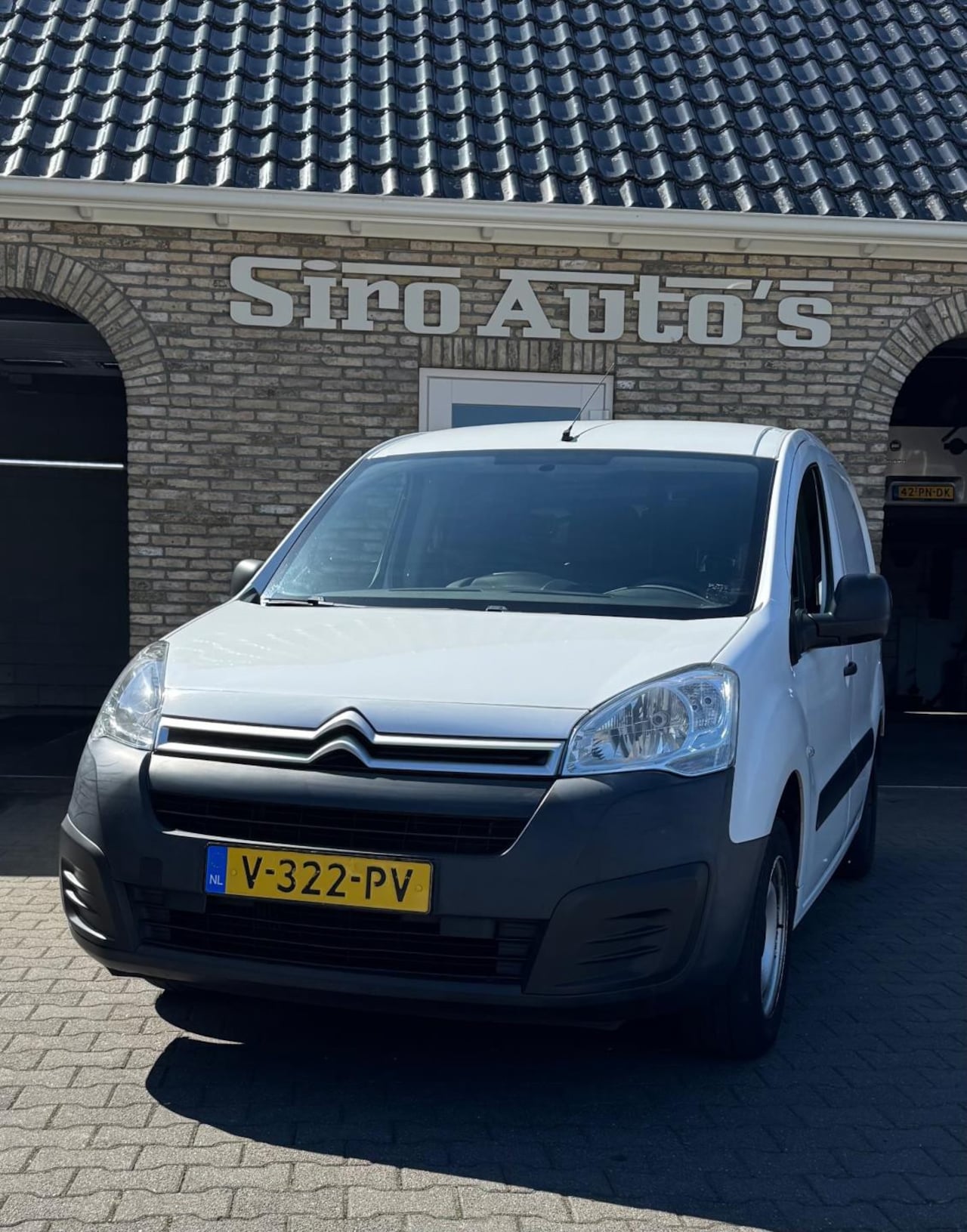 Citroën Berlingo - 1.6 BlueHDI 100 Business Economy S&S Bj 2018 3 persoons - AutoWereld.nl