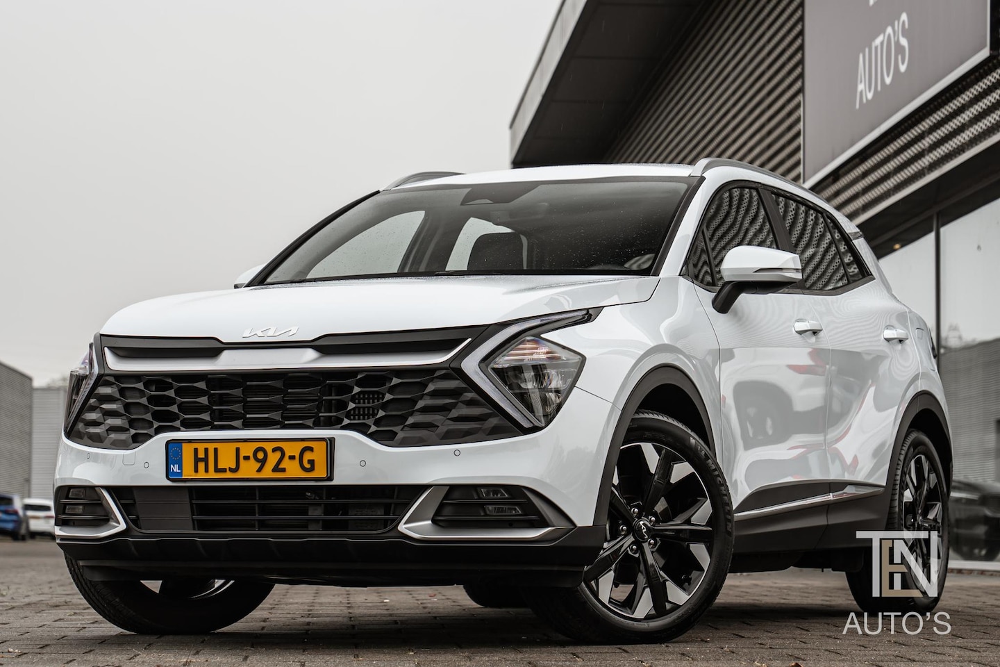 Kia Sportage - 1.6 T-GDi Plug-in Hybrid AWD DynamicLine | Camera | CarPlay | Stoel- & Stuurwielverwarming - AutoWereld.nl