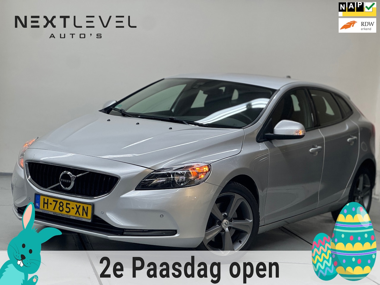 Volvo V40 - 2.0 T2 Momentum NAVI CRUISE PDC - AutoWereld.nl