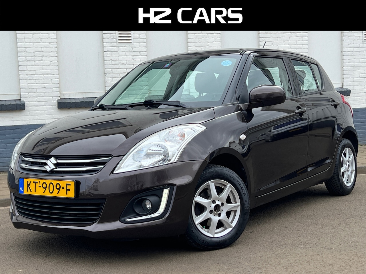 Suzuki Swift - 1.2 Bandit EASSS|5drs|Trekhaak|Luxe bekleding|Airco - AutoWereld.nl