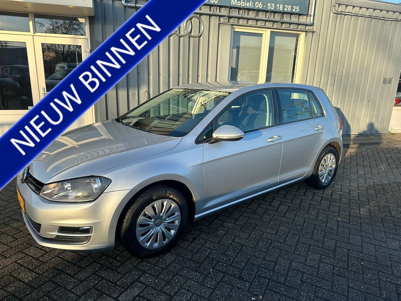Volkswagen Golf - 1.2 TSI Trendline 1.2 TSI Trendline - AutoWereld.nl
