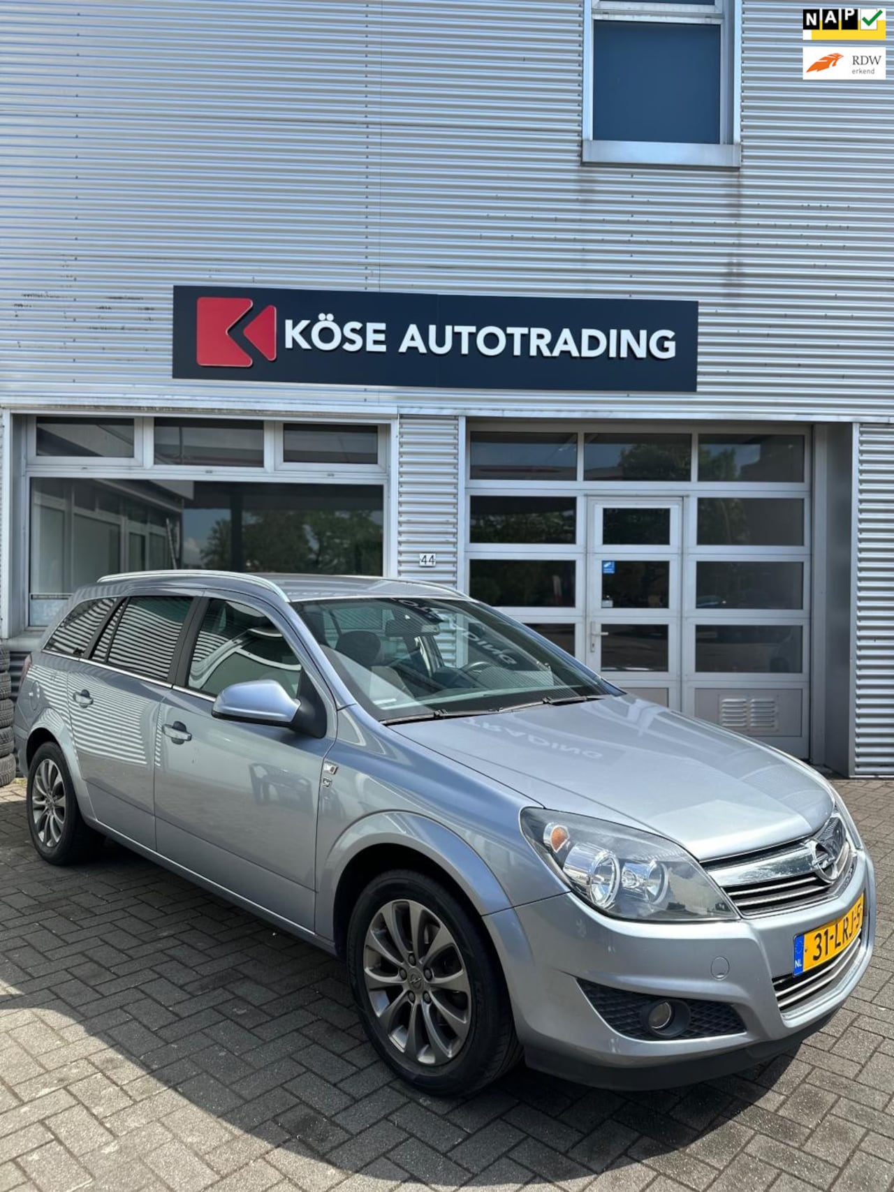 Opel Astra Wagon - 1.6 Cosmo 111 uitvoering EERSTE EIGENAAR - AutoWereld.nl