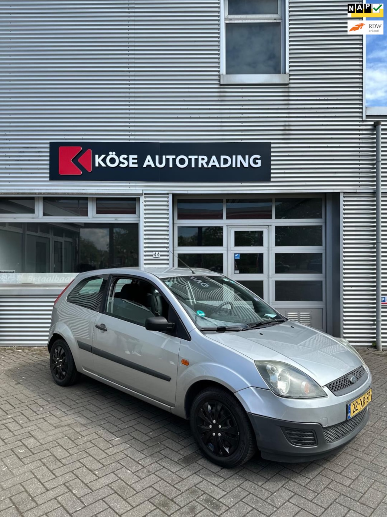 Ford Fiesta - 1.3-8V Cool & Sound NIEUWE APK AIRCO - AutoWereld.nl