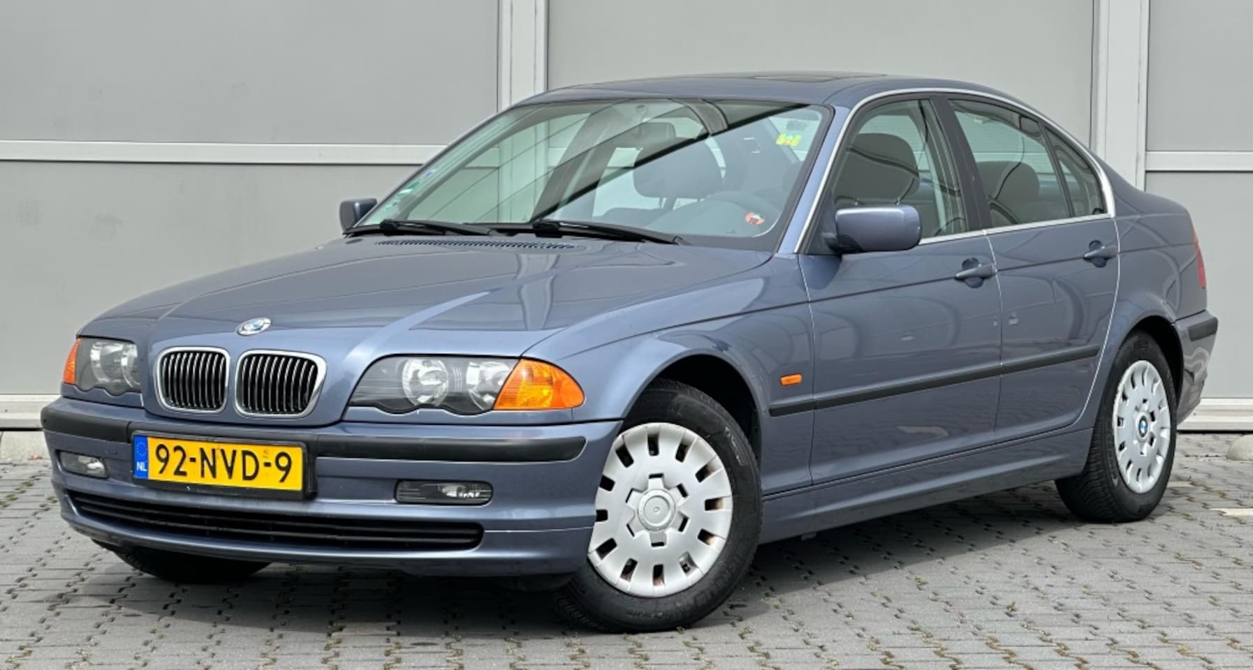 BMW 3-serie - 320i Executive 320i Executive - AutoWereld.nl