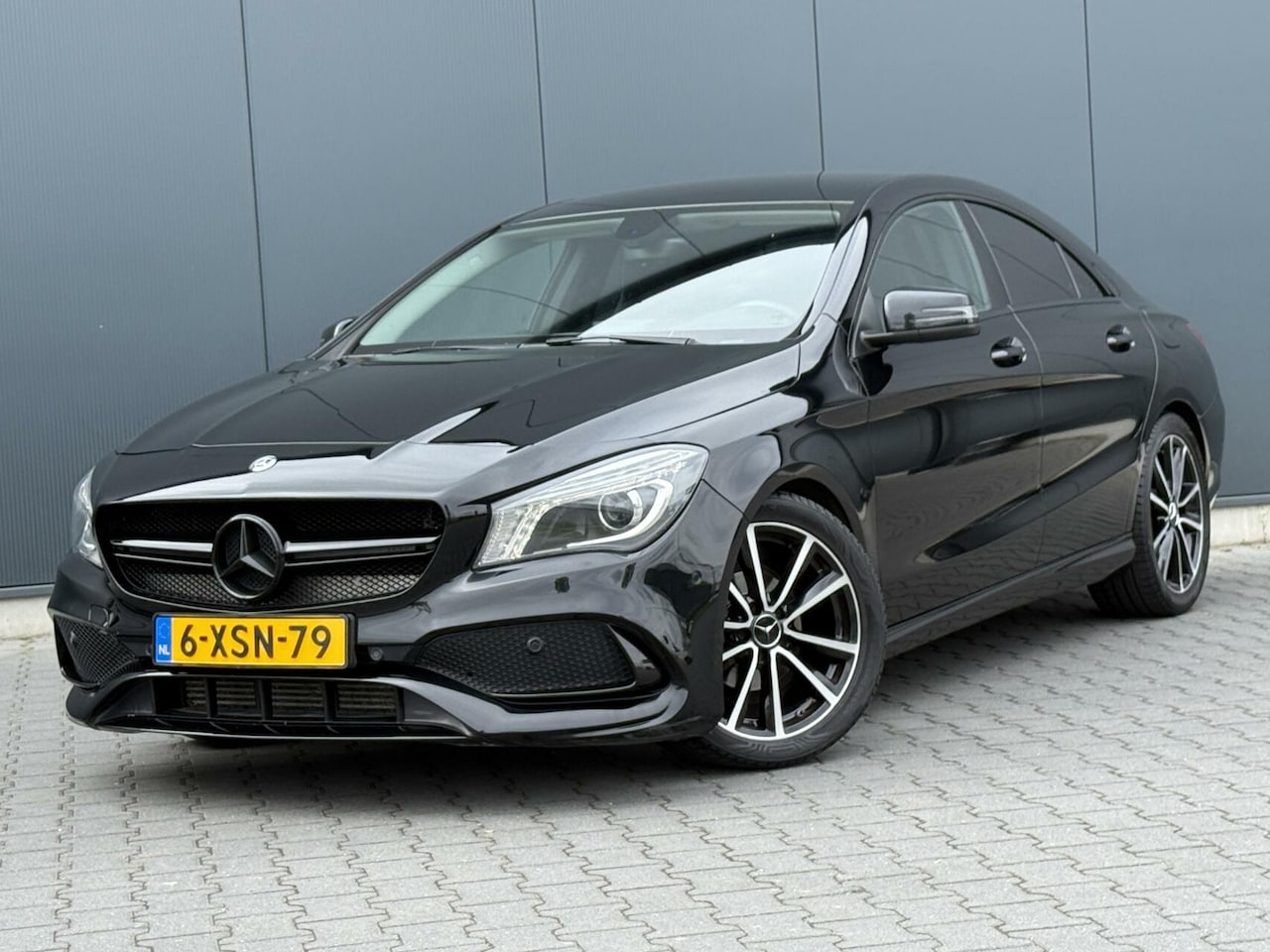 Mercedes-Benz CLA-Klasse - 180 Lease Edition Xenon - Leder - Navi - Keurige Auto - AutoWereld.nl