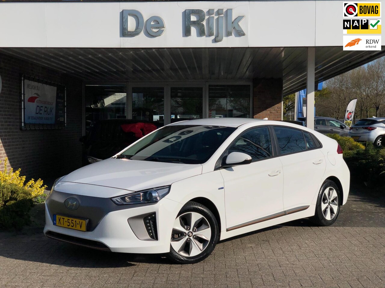 Hyundai IONIQ - Comfort EV | Navi, Carplay/Android, Camera, Cruise, Licht/Regensensor | Dealeronderhouden - AutoWereld.nl