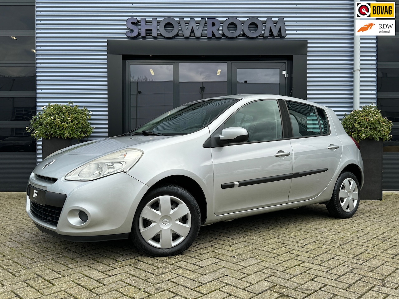 Renault Clio - 1.2-16V Authentique Airco|Elektrische ramen en Spiegels - AutoWereld.nl