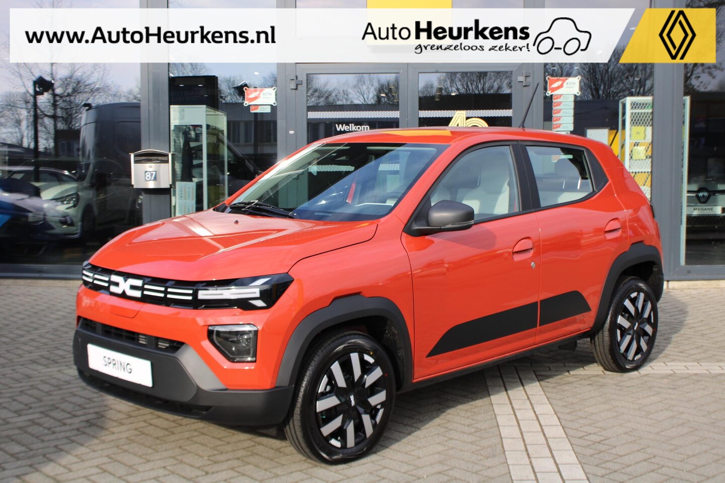 Dacia Spring - Expression 65 26.8 kWh | DC lader max 30 Kw | Parkeersensoren achter | Voorraad Voordeel | - AutoWereld.nl
