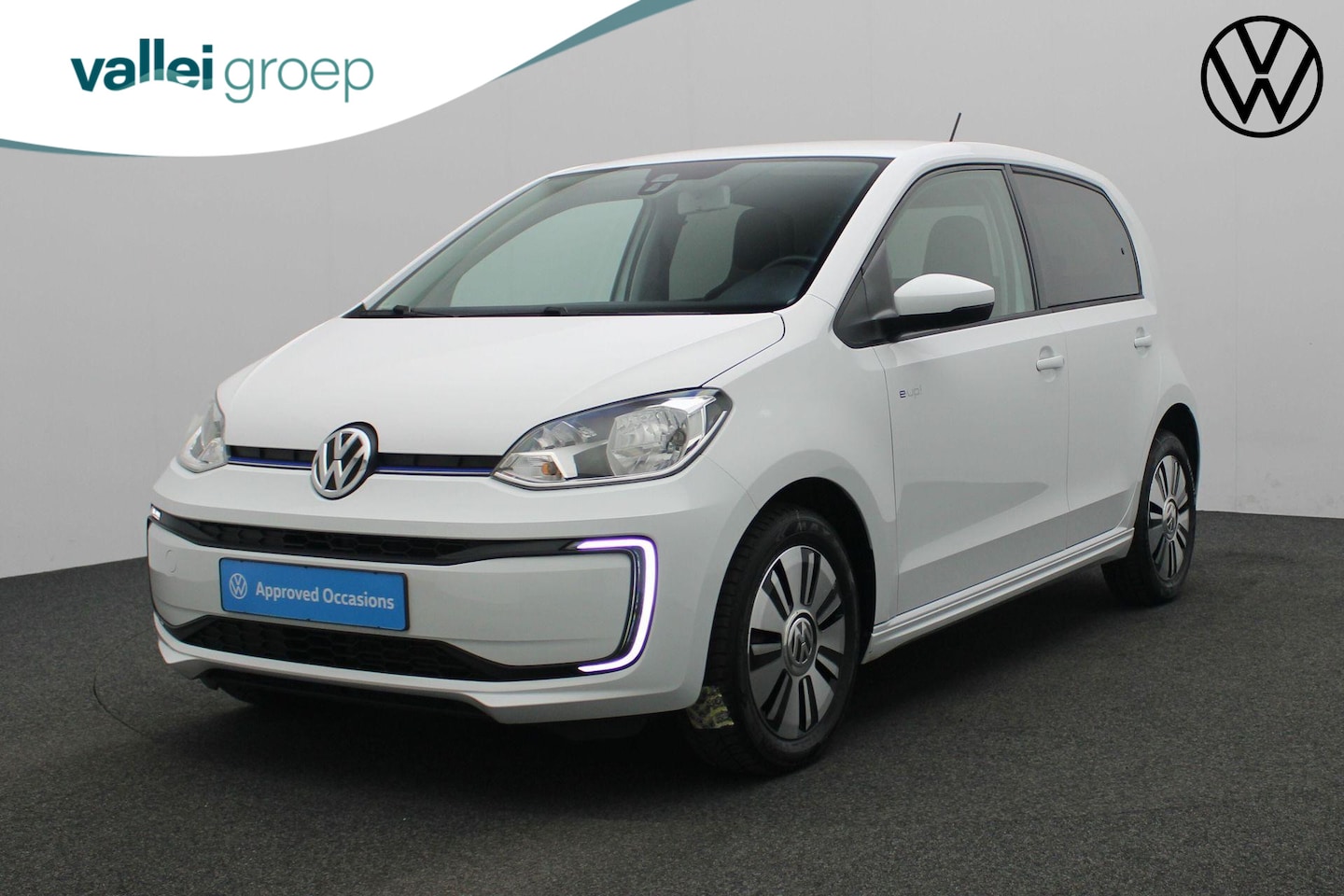 Volkswagen e-Up! - 82 pk | Stoelverwarming | Climatronic | Navigatie via App | Verwarmbare voorruit - AutoWereld.nl