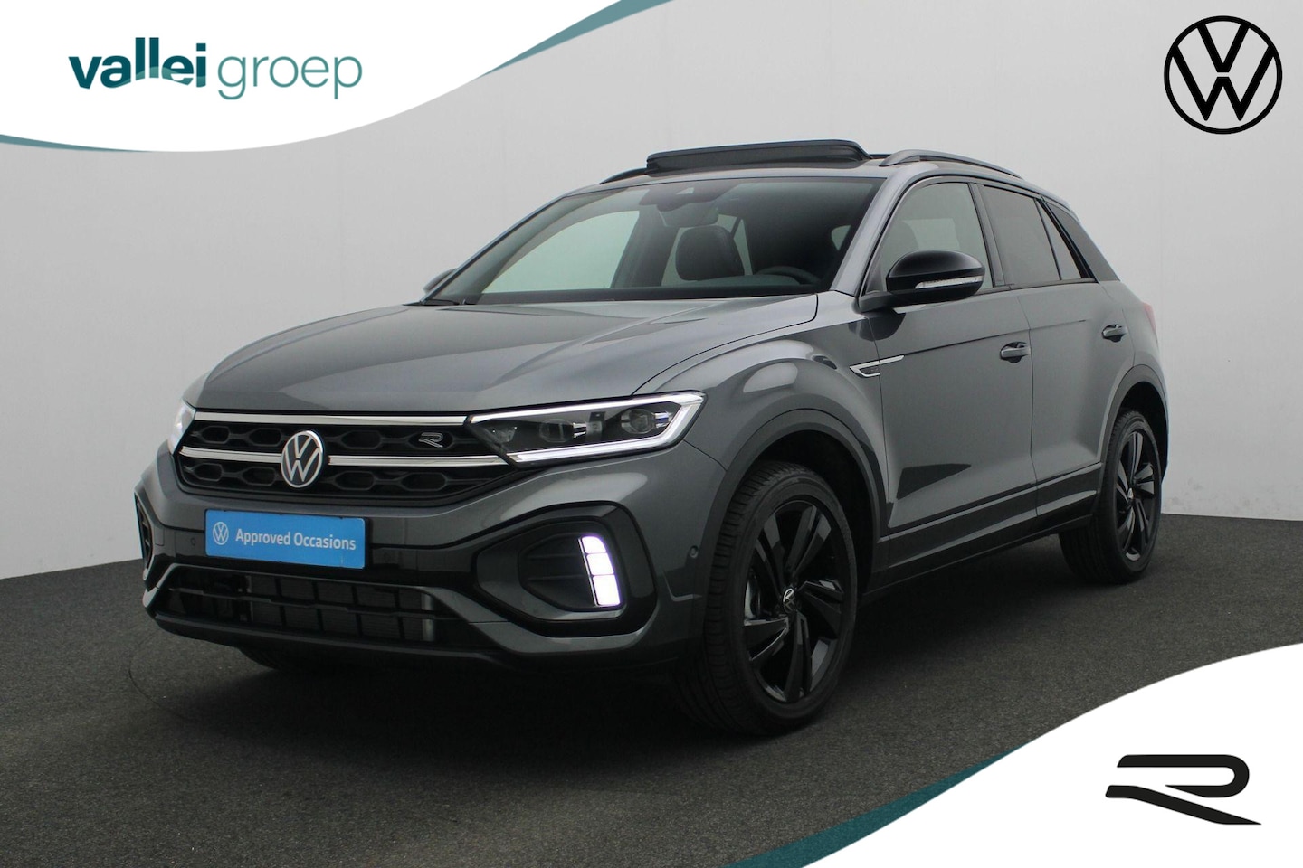 Volkswagen T-Roc - 1.5 TSI 150 pk DSG R-Line Edition | Panoramadak | Stuur-/stoelverwarming | Achteruitrijcam - AutoWereld.nl