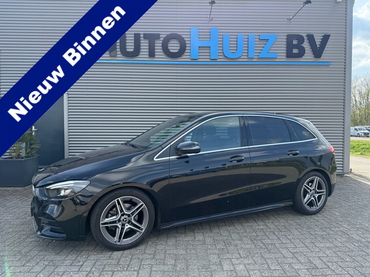 Mercedes-Benz B-klasse - 180 Business Solution AMG Camera - AutoWereld.nl