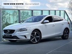 Volvo V40 - 1.5 T3 Polar+ Sport Automaat, R-design, Panoramadak, Trekhaak, Extra getinte ramen vanaf B