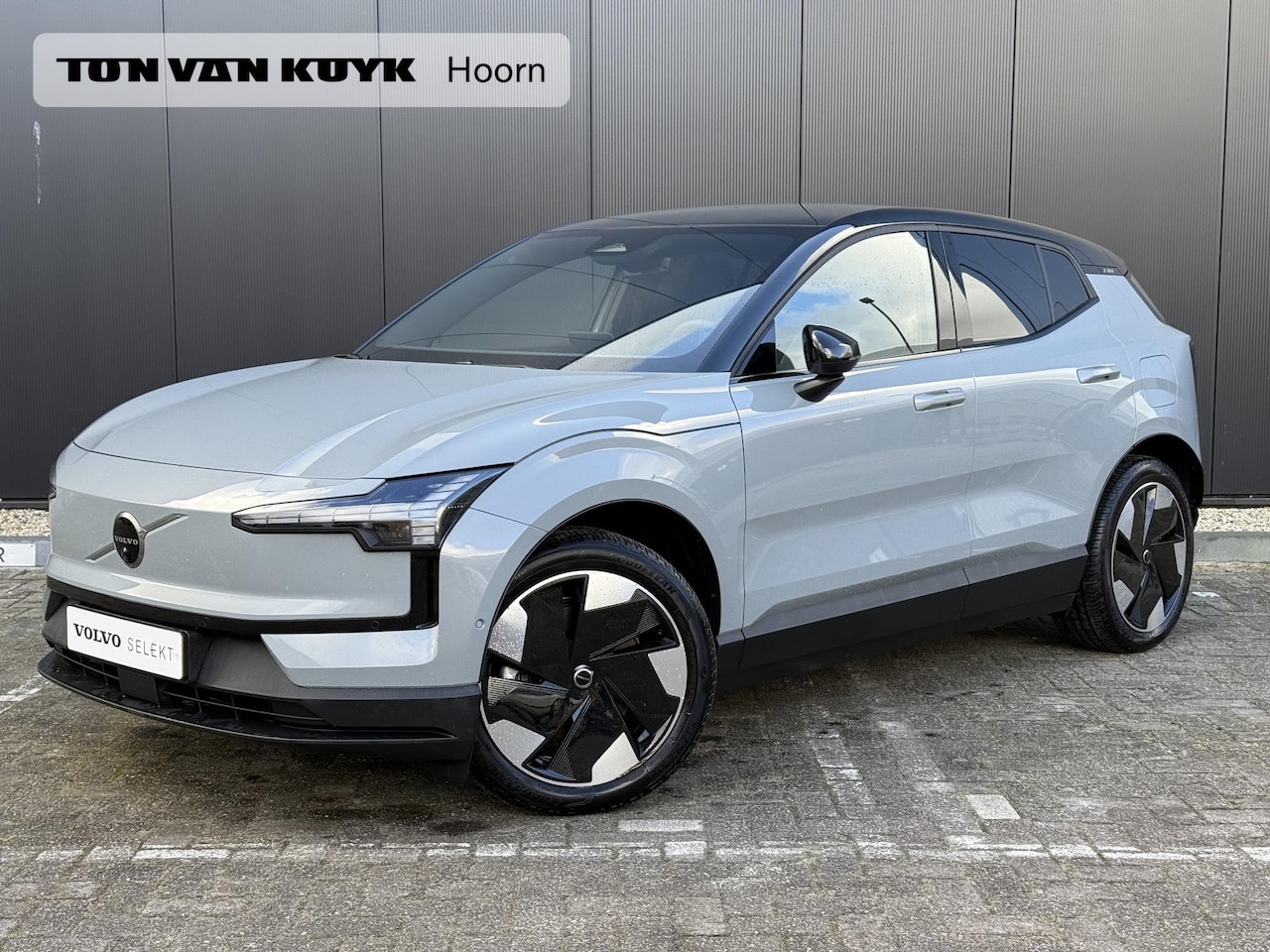 Volvo EX30 - Twin Motor Performance Ultra 69 kWh / Panoramadak / Adaptive Cruise / 360 camera / Stoel e - AutoWereld.nl