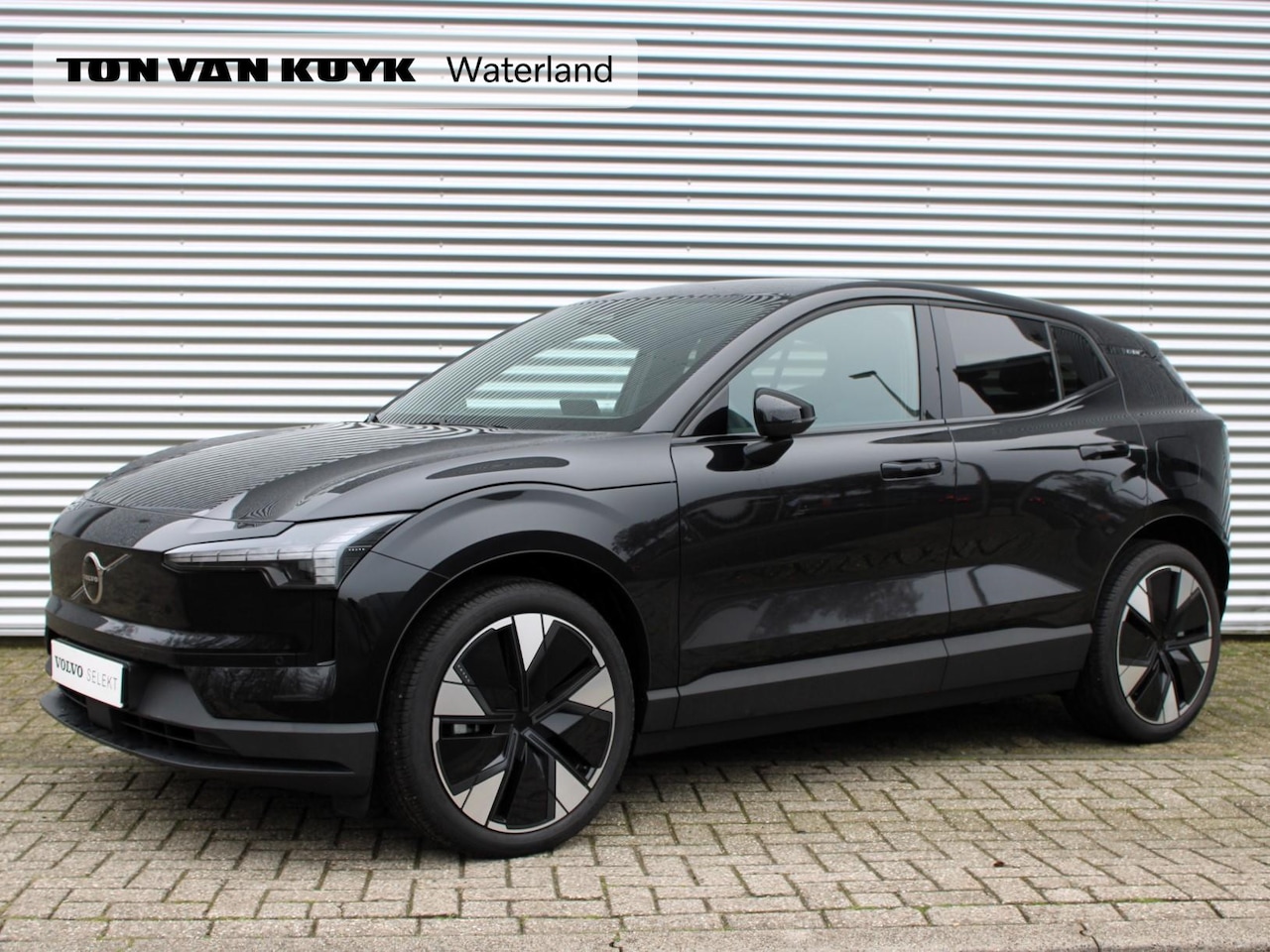 Volvo EX30 - Single Motor Extended Range Plus Automaat / Climate Pack / Privacy Glass / 20" velgen / Go - AutoWereld.nl