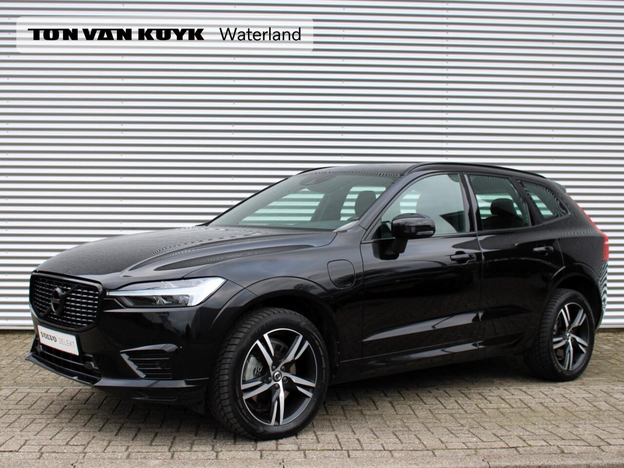 Volvo XC60 - 2.0 Recharge T6 AWD R-Design Automaat / Trekhaak / Panoramadak / Nappa leder / All-seasonb - AutoWereld.nl