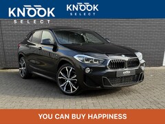 BMW X2 - sDrive18i Executive Edition | Panorama | Performance Stoelen | 19 '' |
