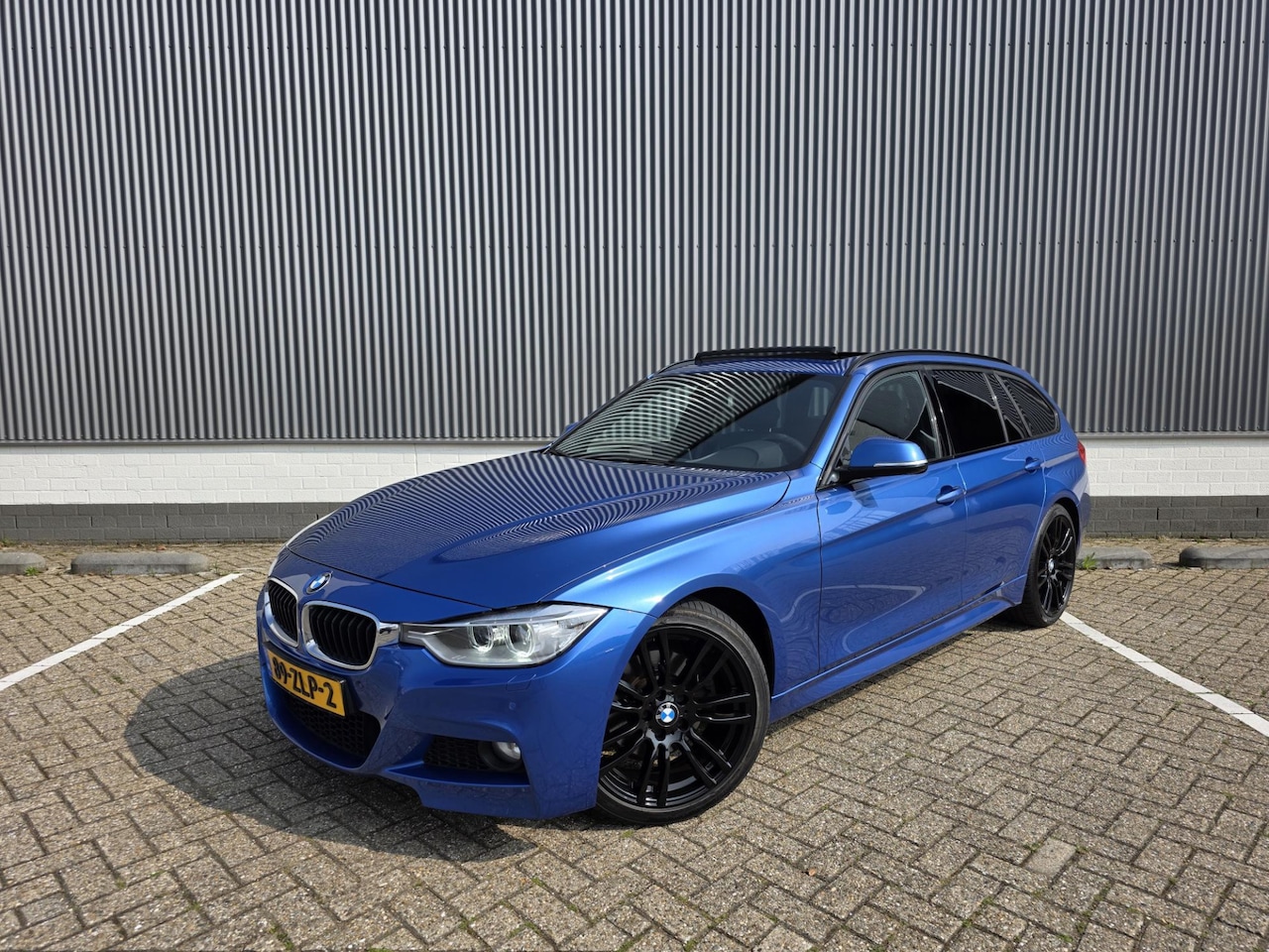 BMW 3-serie Touring - 328i High Executive M-Pakket Panodak Leder Navi Pro PDC MFS - AutoWereld.nl