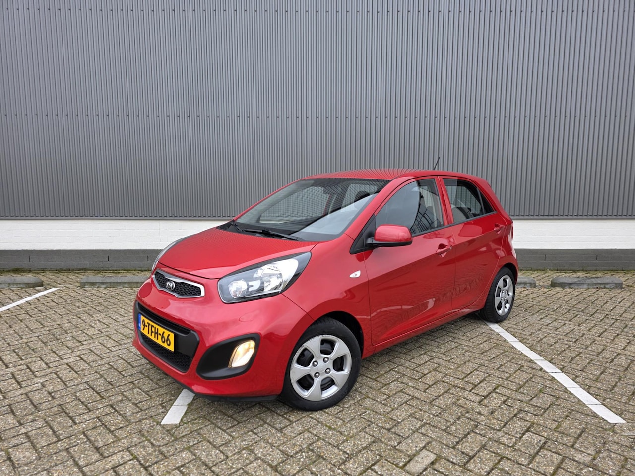 Kia Picanto - 1.2 CVVT ISG Comfort Pack 1ste Eigenaar Airco - AutoWereld.nl