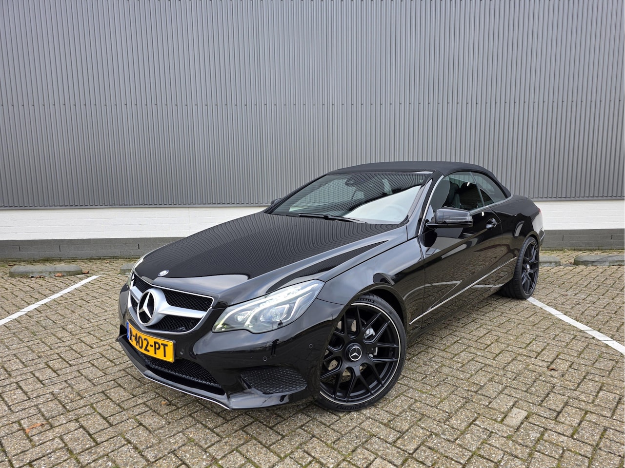 Mercedes-Benz E-klasse Cabrio - 200 Ambition AMG Nieuwstaat Leder Apple Carplay Airscarf - AutoWereld.nl