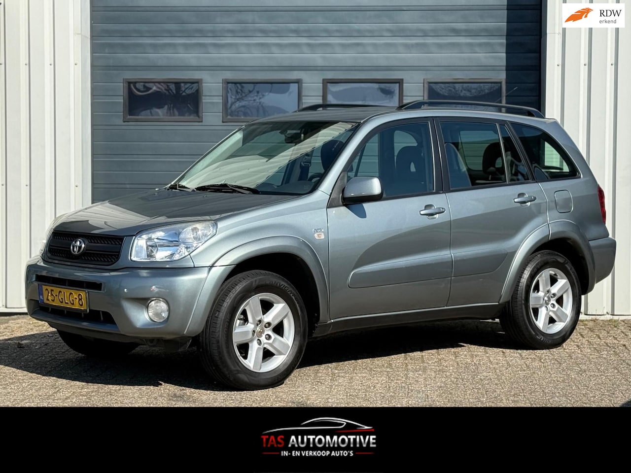 Toyota RAV4 - 2.0-16V VVT-i Sol AUTOMAAT/CLIMA/SCHUIFKANTEL - AutoWereld.nl