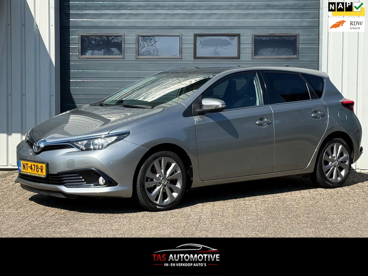 Toyota Auris - 1.2T Trend 1e EIG / PANO / NAVI / 26.627 KM - AutoWereld.nl
