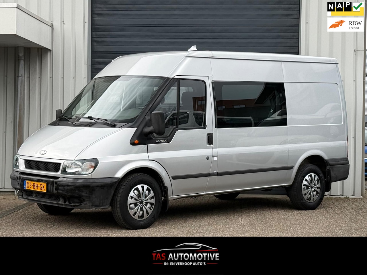 Ford Transit - 300M 2.4TDdi SHD 1e EIG / AUTOMAAT / INVALIDE - AutoWereld.nl