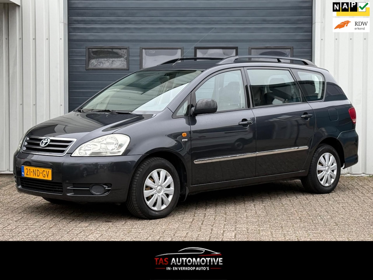 Toyota Avensis Verso - 2.0i Linea Luna 6p. 1e EIG / 130.922 KM - AutoWereld.nl
