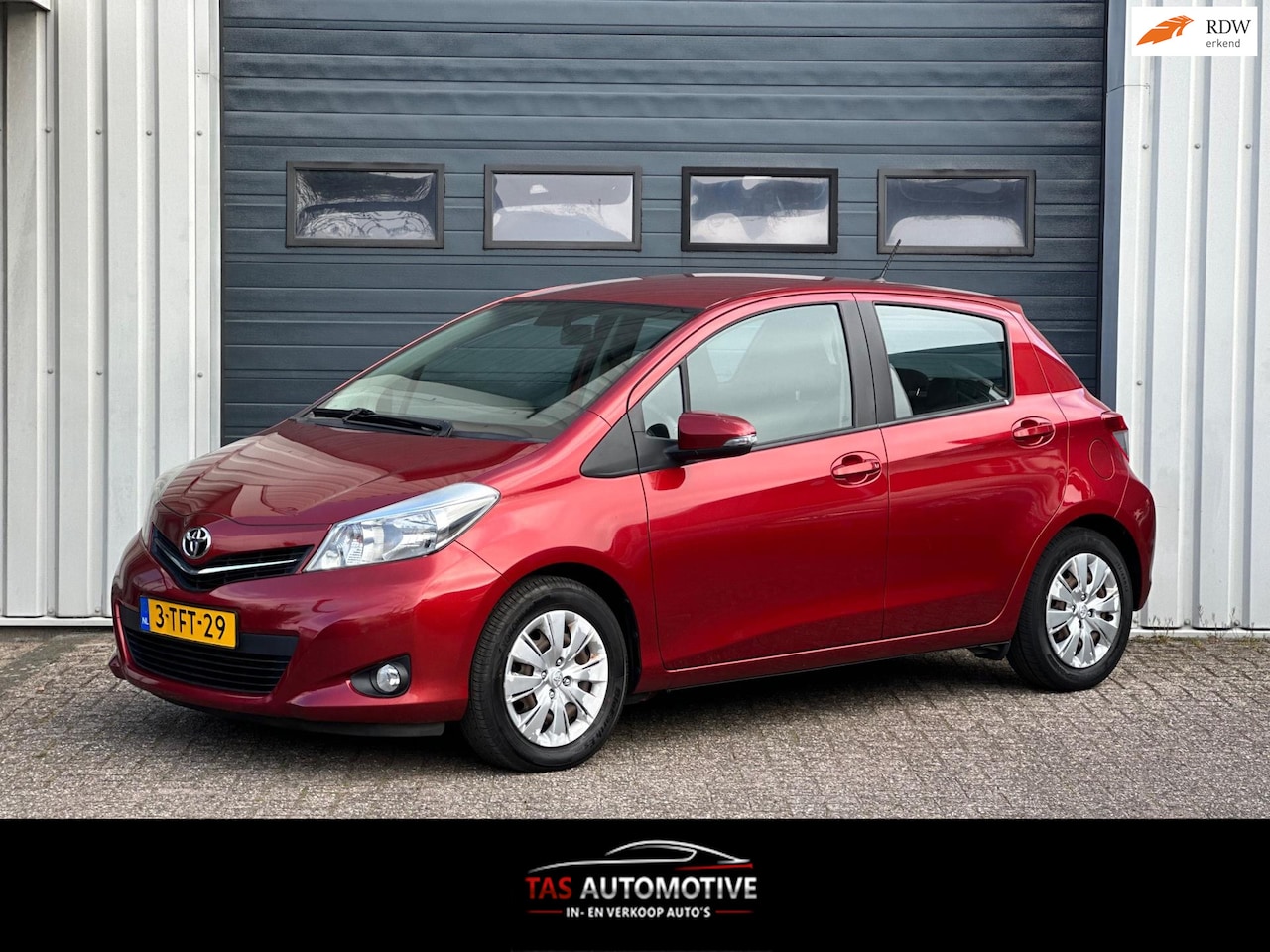 Toyota Yaris - 1.3 VVT-i Comfort 5-deurs NAVI/AIRCO/87.494KM - AutoWereld.nl