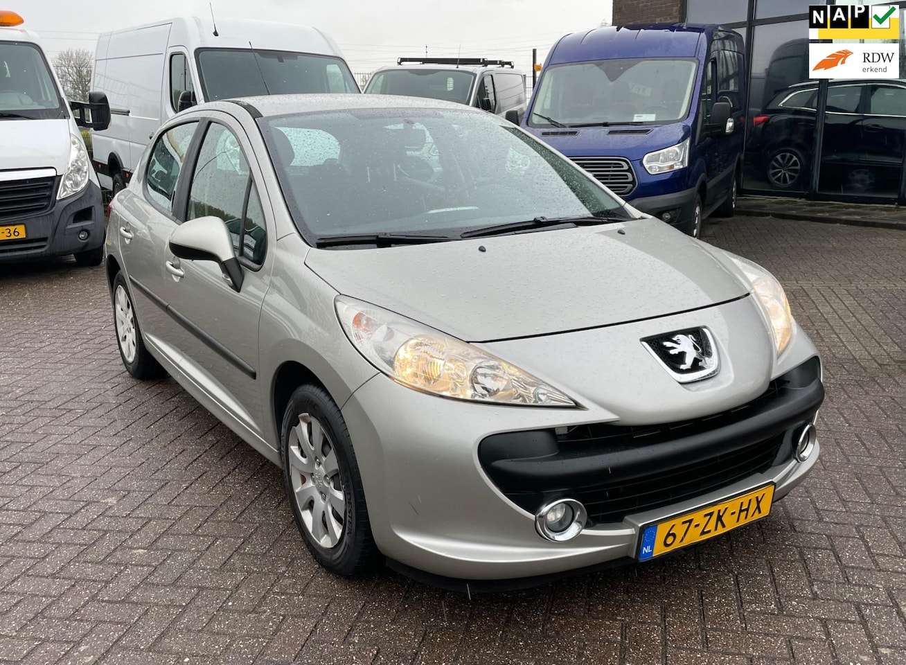 Peugeot 207 - 1.6 VTi XS 1.6 VTi XS, Airco, Trekhaak, Geen import, Nap! - AutoWereld.nl