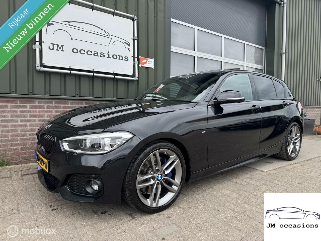BMW 1-serie - 118i M-sport|Led|Navi|Leder|Pano|PDC|Clima|APK nieuw - AutoWereld.nl