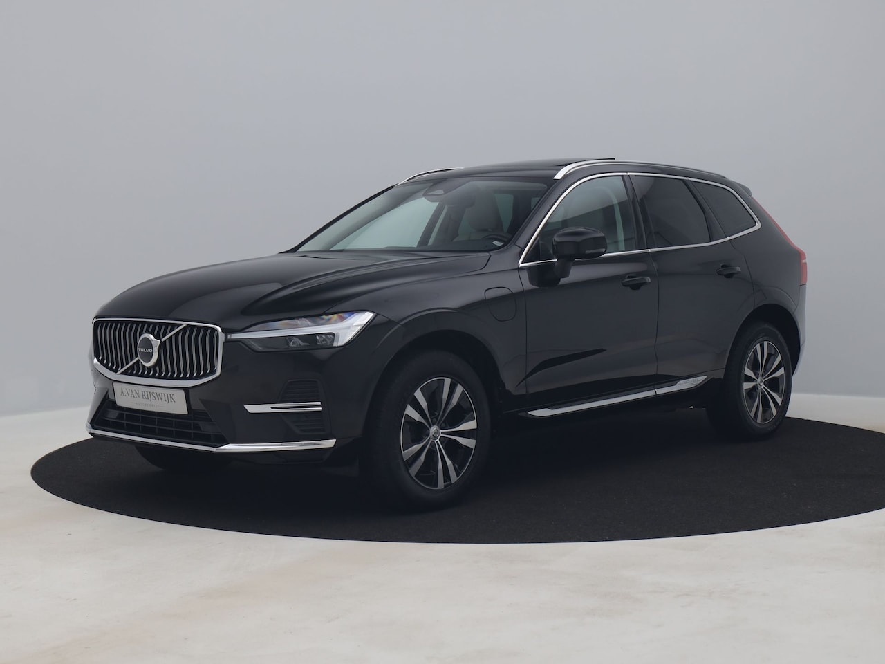 Volvo XC60 - 2.0 Recharge T6 AWD Business Pro | FACELIFT | PANO | CAMERA | KEYLESS - AutoWereld.nl