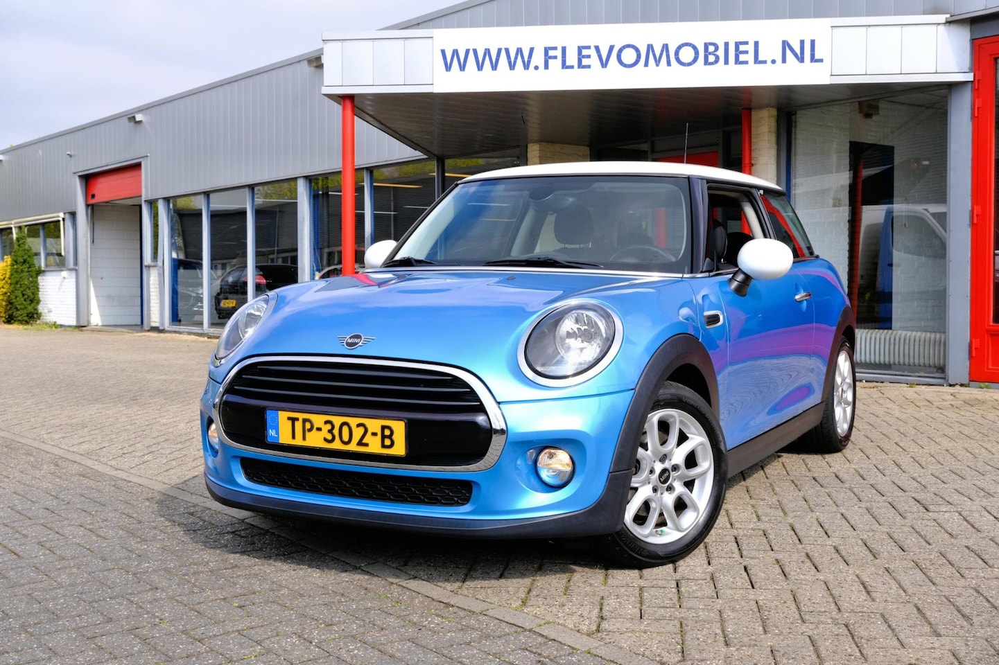 MINI Cooper - 1.5 136pk Navi|Airco|LMV - AutoWereld.nl