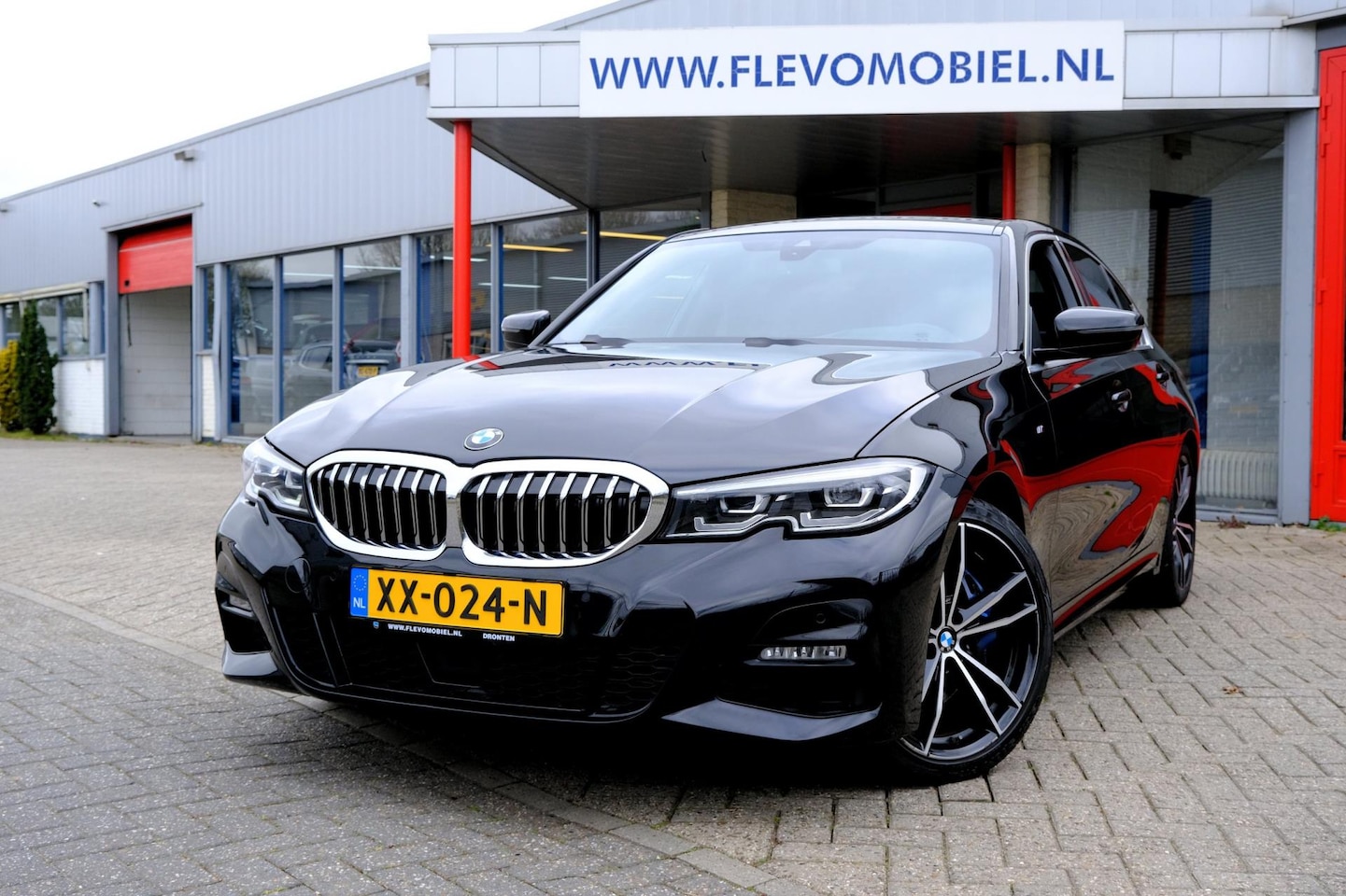 BMW 3-serie - 330i 259pk M Sport Edition Aut.Leder|Sportstoelen|Navi|HUD|LMV - AutoWereld.nl