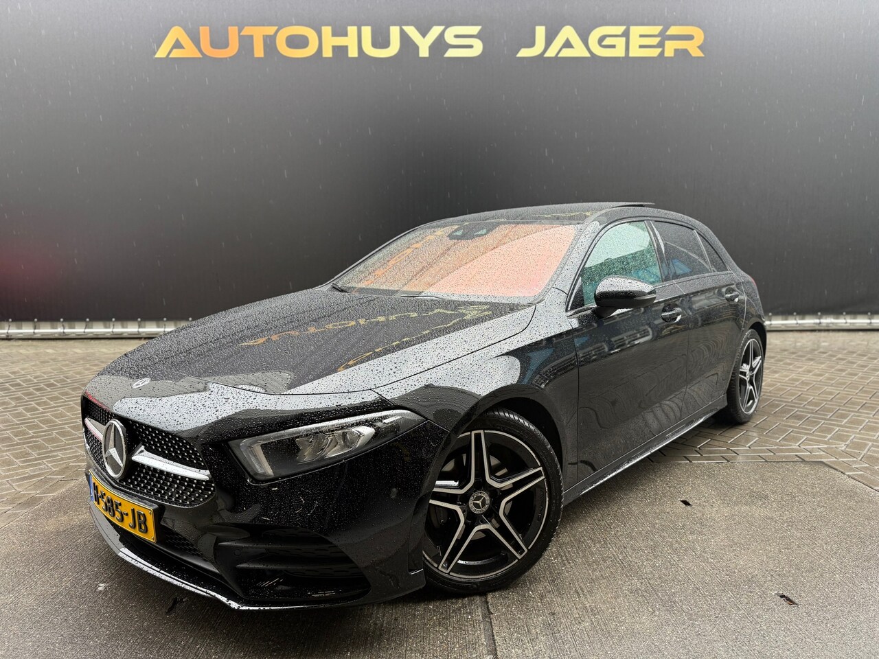 Mercedes-Benz A-klasse - 180 Business Solution AMG 180 Business Solution AMG PANO - AutoWereld.nl