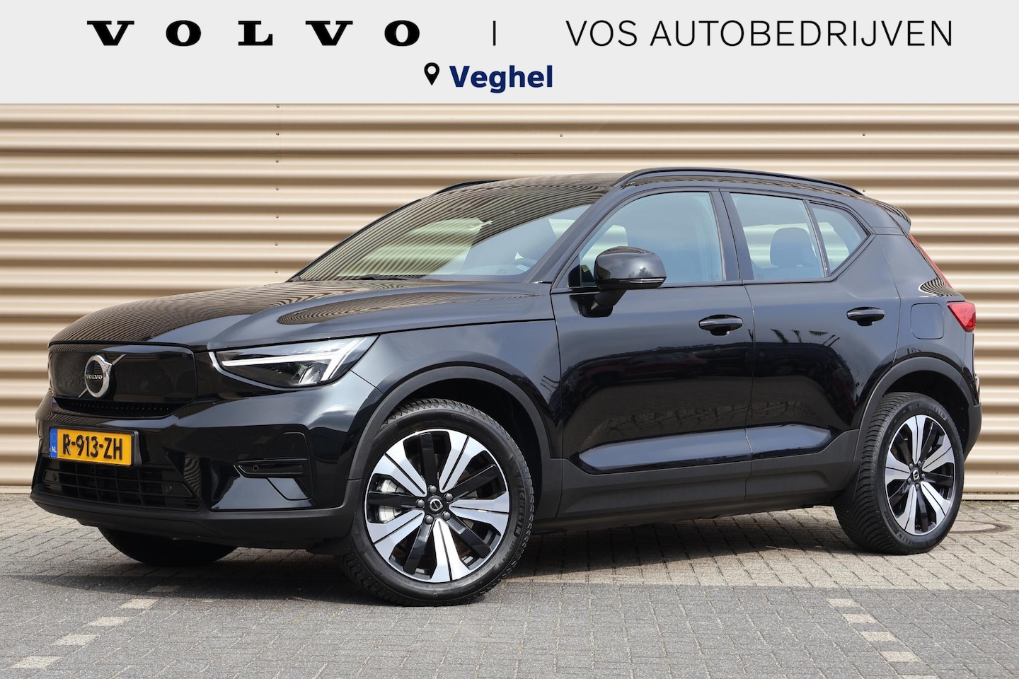 Volvo XC40 - Recharge Core 70 kWh | Climate Pack | Warmtepomp | All season banden - AutoWereld.nl