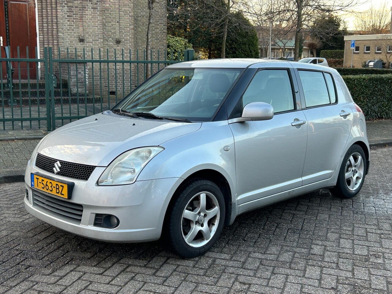 Suzuki Swift - 2007 5-deurs! Goed rijdend! Zuinig! Keyless go/ entry! 1.3 Exclusive - AutoWereld.nl