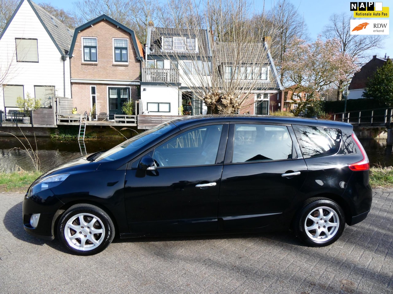 Renault Grand Scénic - 1.4 TCe 131pk Dynamique 7-Persoons Navi Clima - AutoWereld.nl