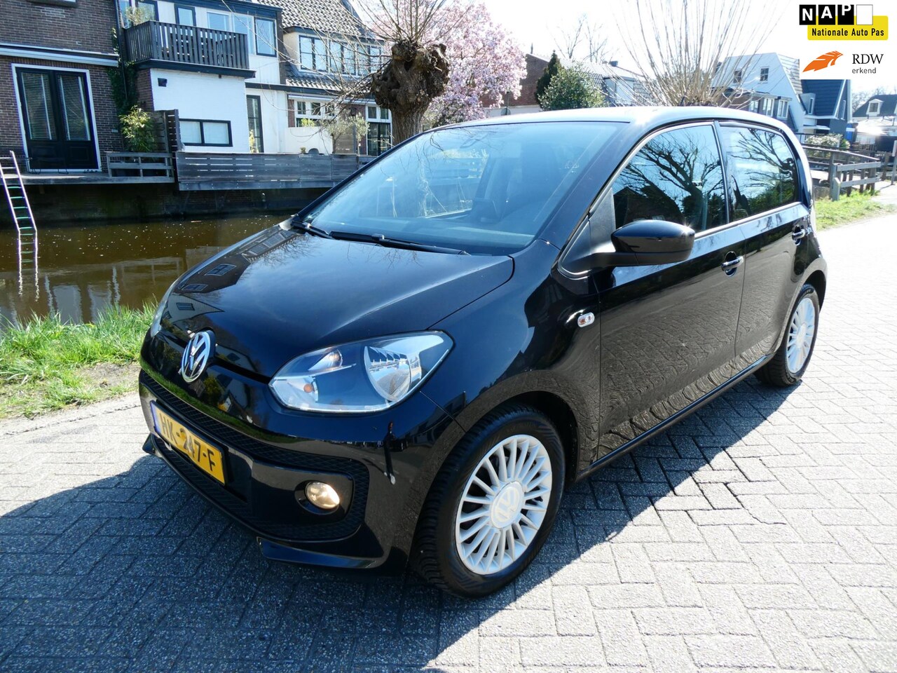 Volkswagen Up! - 1.0 high up! 5-deurs Airco Navi PDC Zuinig A-Label Historie - AutoWereld.nl