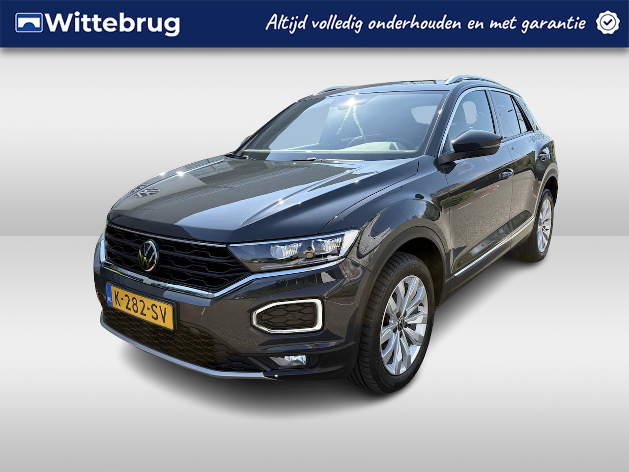 Volkswagen T-Roc - 1.5 TSI Sport DSG/ Digitale Cockpit/ Led/  Luxe Sportint. / Clima/ Navi/ / Parkeersensoren - AutoWereld.nl