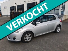 Toyota Auris - 1.8 Full Hybrid Aspiration APK LM VELGEN