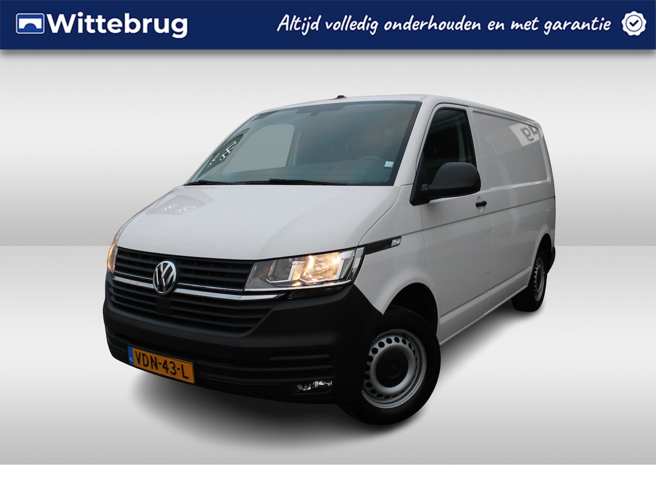 Volkswagen Transporter - 2.0 TDI 150pk L1H1 30 Comfortline DSG Automaat Airco / 6.1 uitvoering - AutoWereld.nl