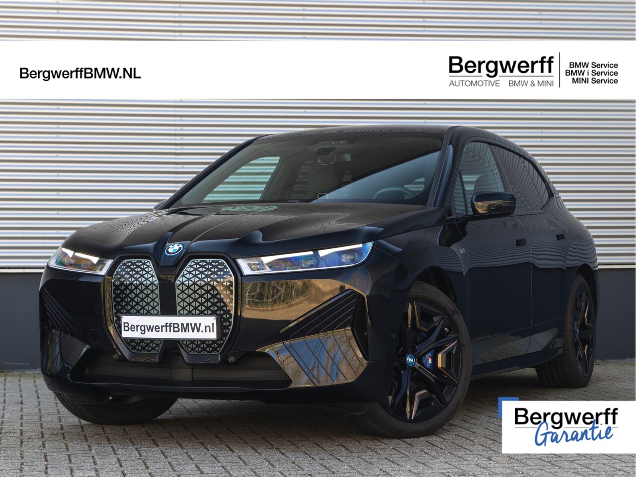 BMW iX - M60 - Pano - Bowers & Wilkins - Trekhaak - Stoelventilatie - AutoWereld.nl