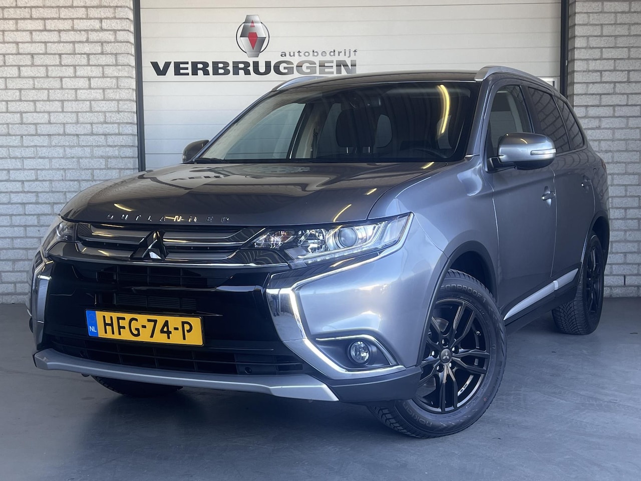 Mitsubishi Outlander - 2.0 Business Edition | 17" LMV | Carplay | Cruise | Stoelverw. | All-in rijklaarprijs - AutoWereld.nl