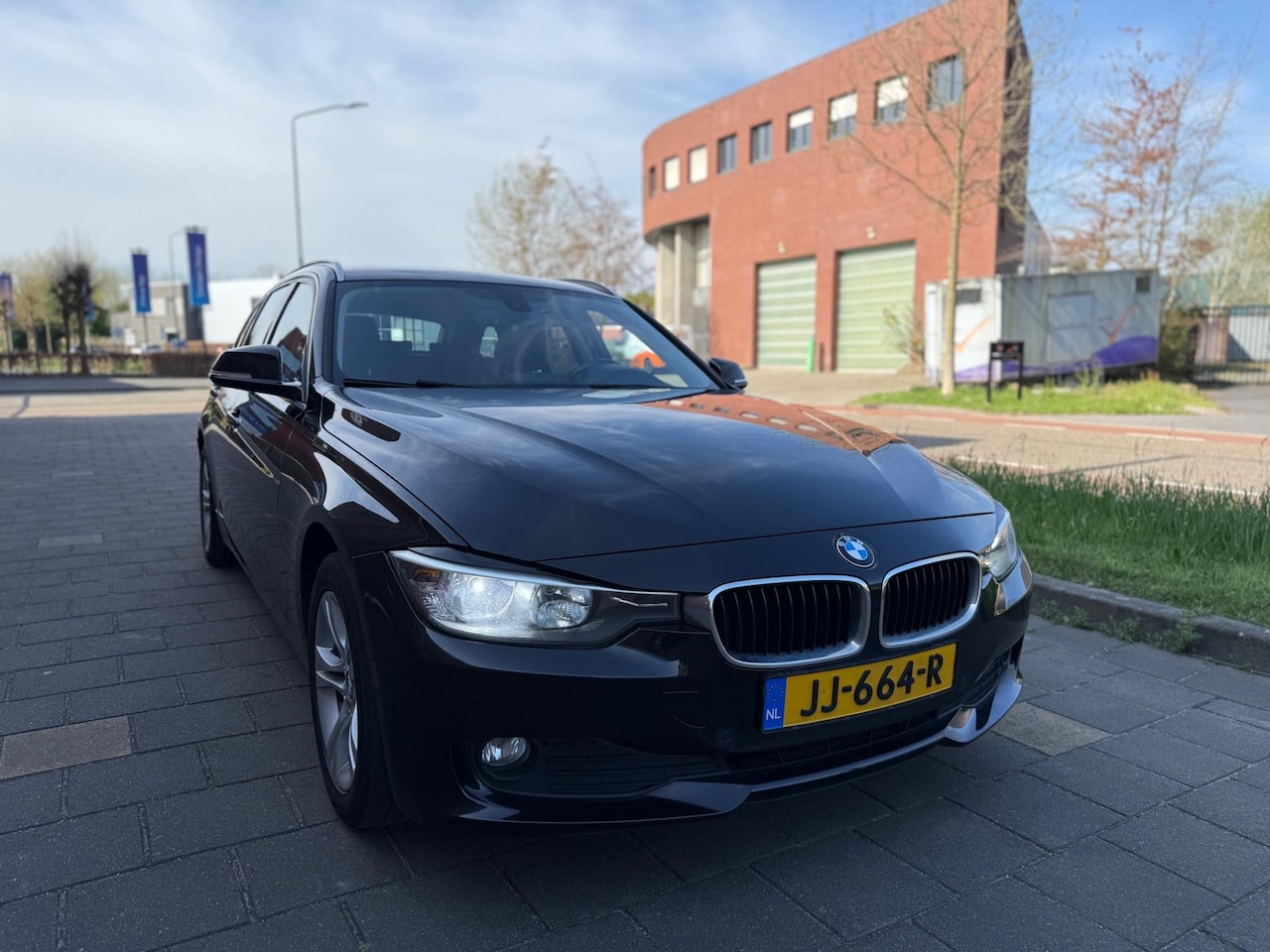 BMW 3-serie Touring - 318d M Sport Edition High Executive (bj 2013) Leer/Navi - AutoWereld.nl