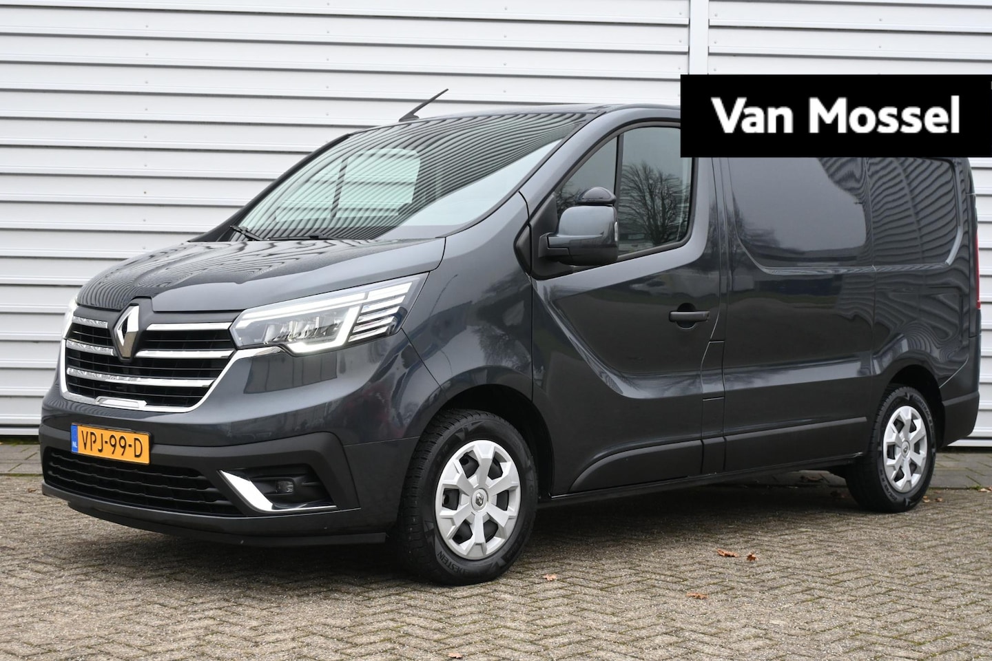 Renault Trafic - 2.0 dCi 110 T27 L1H1 Générique | Airco | Stoelverwarming | Achteruitrijcamera | Cruisecont - AutoWereld.nl