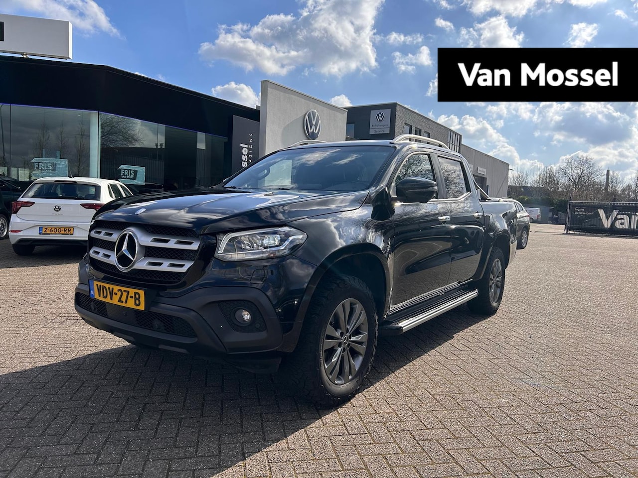 Mercedes-Benz X-klasse - 250 d 4-MATIC Progressive | VERWACHT | TREKHAAK | 360 CAMERA | NAVIGATIE | KLIMAATREGELING - AutoWereld.nl