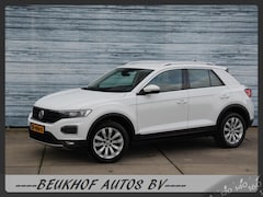 Volkswagen T-Roc - 1.0 TSI Sport Trekhaak Afneembaar Carplay