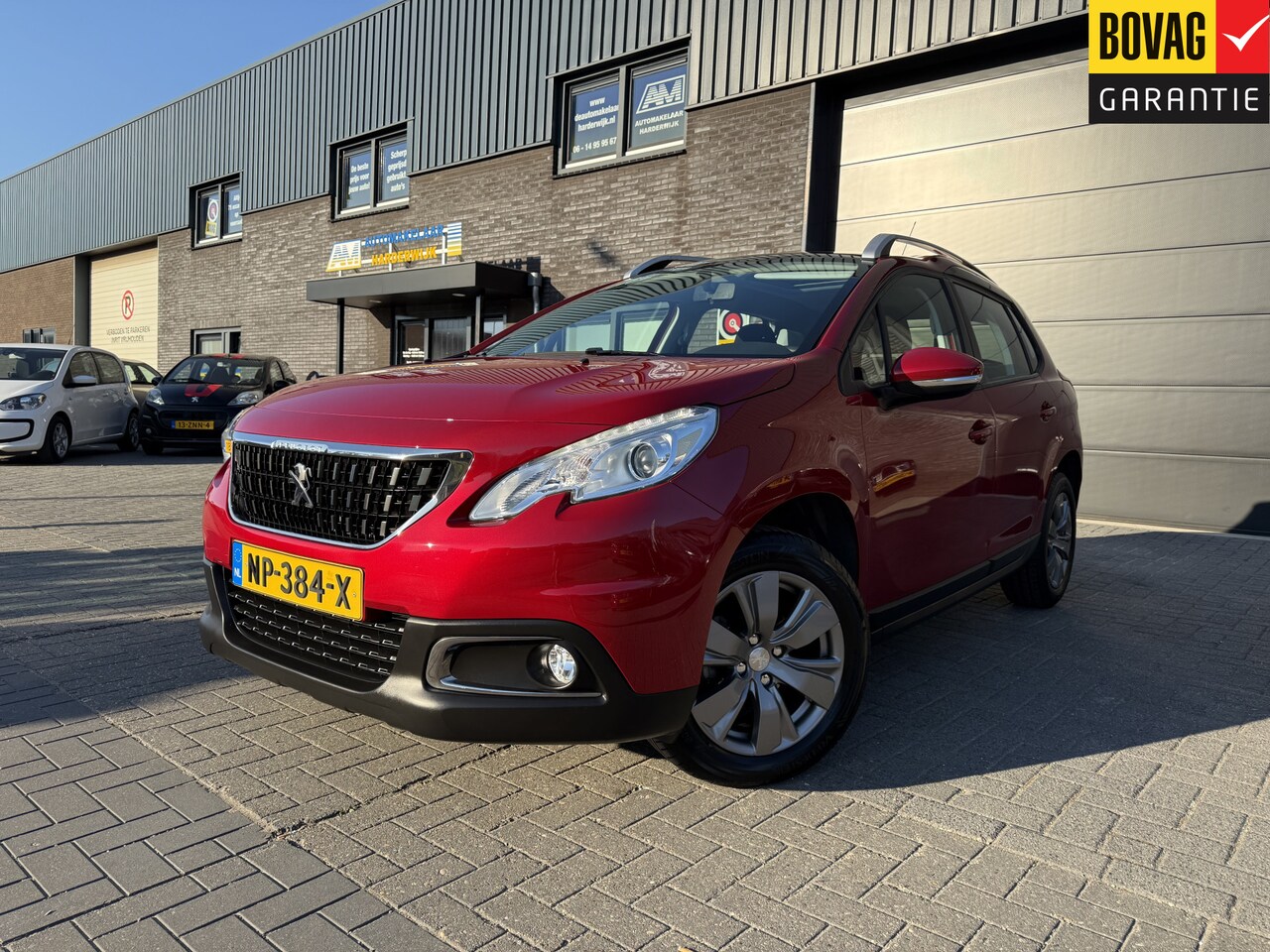 Peugeot 2008 - 1.2 80PK Blue Lion | 1E EIGENAAR | 12MND GARANTIE | AUTOMAAT | AIRCO | CRUISE | PANODAK | - AutoWereld.nl